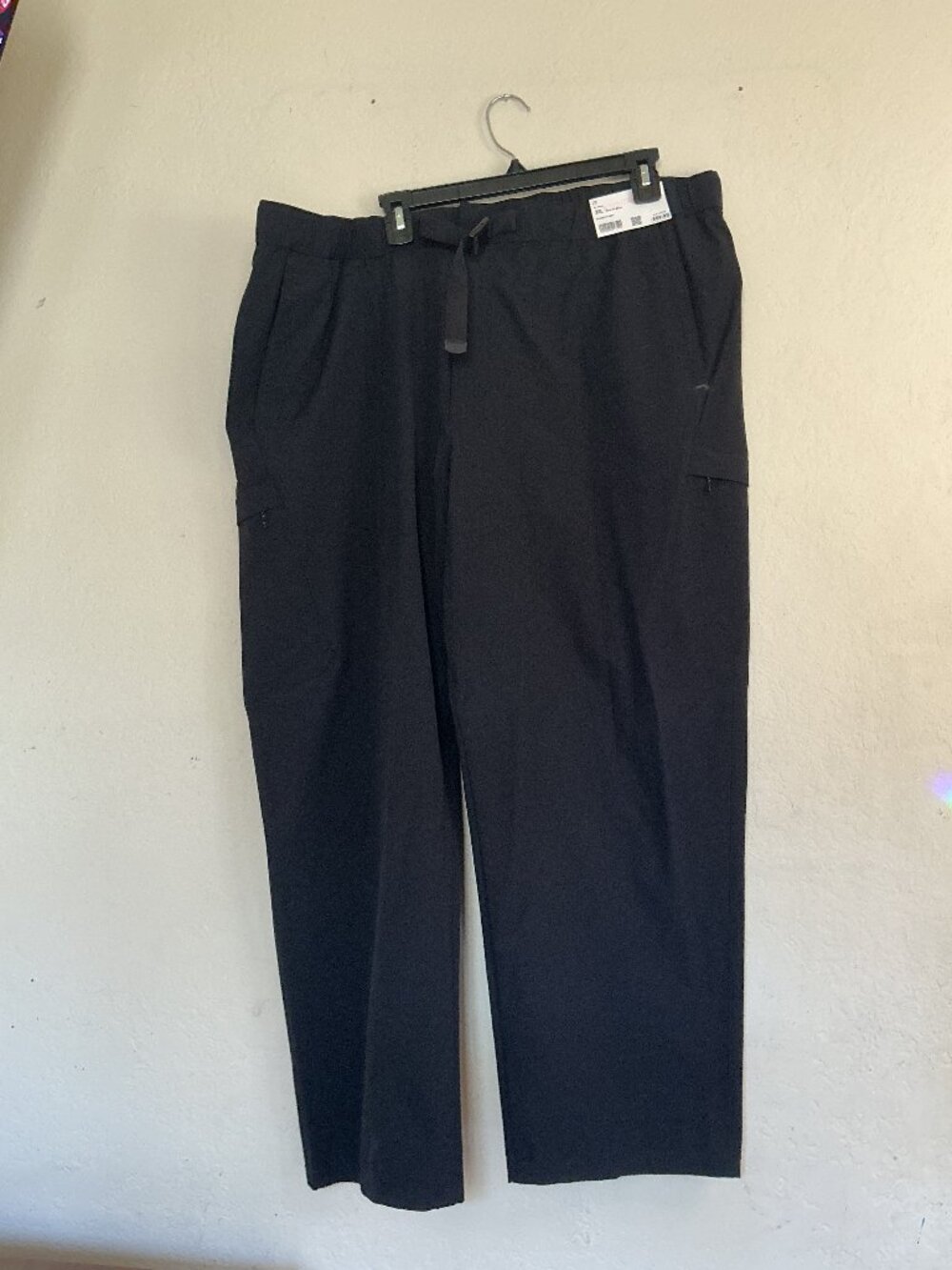 Uniqlo Geared Pants Black - Mens 42" - 45" stretch waist.